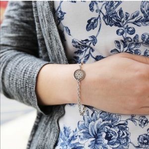 EMBRACE THE DIFFERENCE BRACELET Autism Awareness